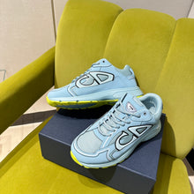Load image into Gallery viewer, B30 Trainers
