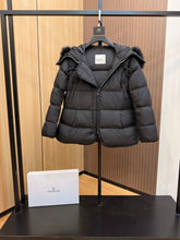 Load image into Gallery viewer, Locustelle Jacket
