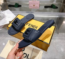 Load image into Gallery viewer, Baguette Sandals
