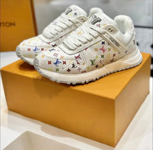 Load image into Gallery viewer, Logo Trainers
