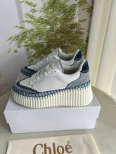 Load image into Gallery viewer, Nama Sneakers
