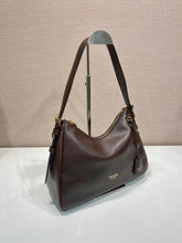 Load image into Gallery viewer, Aimee Medium Shoulder Bag
