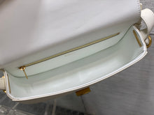 Load image into Gallery viewer, Medilion Flap Bag
