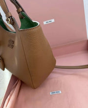 Load image into Gallery viewer, Leather Bag
