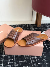 Load image into Gallery viewer, Woven Leather Slides
