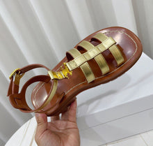 Load image into Gallery viewer, Triomphe Sandals
