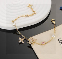 Load image into Gallery viewer, Logo Bracelet
