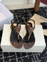 Load image into Gallery viewer, Leopard Sandals
