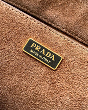 Load image into Gallery viewer, Explore Tote
