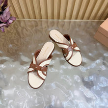 Load image into Gallery viewer, Studded Flat Sandals

