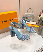 Load image into Gallery viewer, Silhouette Sandals
