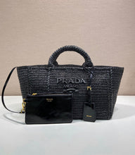 Load image into Gallery viewer, Crochet Tote
