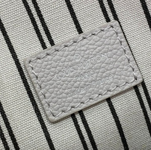 Pochette Metis