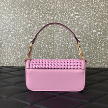 Load image into Gallery viewer, Loco Raffia Bag
