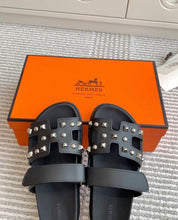 Load image into Gallery viewer, Chypre Sandals
