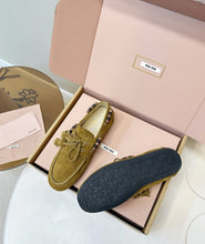 Load image into Gallery viewer, Suede Loafers
