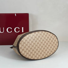 Load image into Gallery viewer, Venice Bucket Bag
