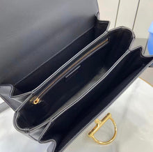 Load image into Gallery viewer, Siena Shoulder Bag
