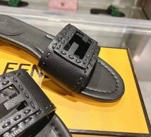 Load image into Gallery viewer, Baguette Sandals
