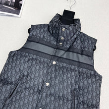 Load image into Gallery viewer, Alps Gilet
