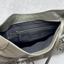 Load image into Gallery viewer, City Bag
