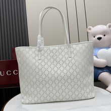 Load image into Gallery viewer, Tribeca Tote
