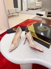 Load image into Gallery viewer, Lace Pumps
