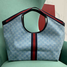 Load image into Gallery viewer, Giglio
