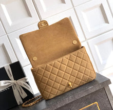 Load image into Gallery viewer, Suede Flap Bag
