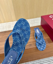 Load image into Gallery viewer, Thong Sandals
