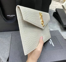Load image into Gallery viewer, Uptown Pouch
