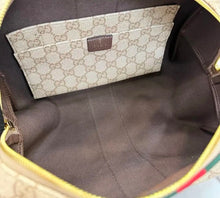 Load image into Gallery viewer, Boston Tote
