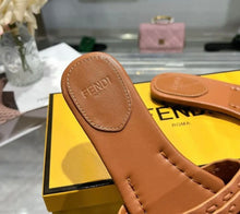 Load image into Gallery viewer, Baguette Sandals
