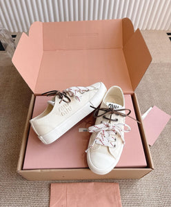 Logo Trainers