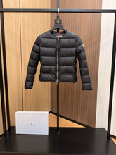 Load image into Gallery viewer, Laurine Jacket
