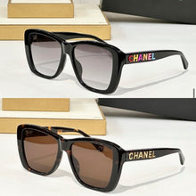 Load image into Gallery viewer, Logo Sunglasses
