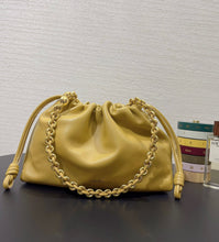 Load image into Gallery viewer, Flamenco Clutch
