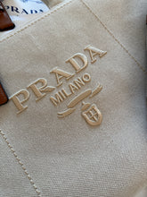 Load image into Gallery viewer, Linen Blend Tote

