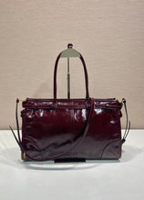 Load image into Gallery viewer, Bonnie Leather Tote
