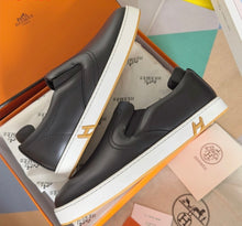 Load image into Gallery viewer, Lucky Trainers
