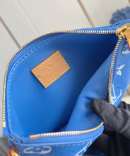 Load image into Gallery viewer, Speedy 40
