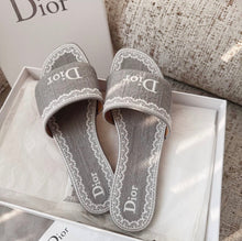 Load image into Gallery viewer, Dway Mules
