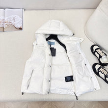 Load image into Gallery viewer, Logo Gilet

