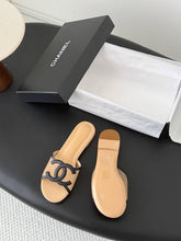 Load image into Gallery viewer, CC Sandals
