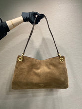 Load image into Gallery viewer, Etude Shoulder Bag
