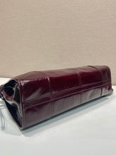 Load image into Gallery viewer, Bonnie Leather Tote
