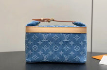 Load image into Gallery viewer, Cruiser Toiletry Bag
