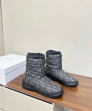 Load image into Gallery viewer, Frost Ankle Boots
