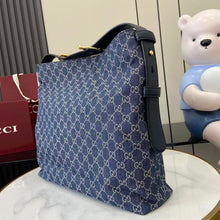 Load image into Gallery viewer, Beatrix Tote
