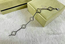 Load image into Gallery viewer, Alhambra Bracelet
